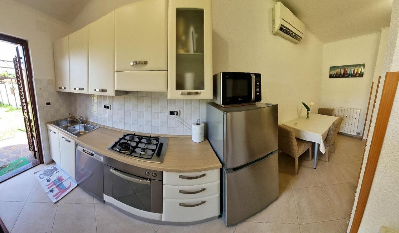 Apartments Valentina 乌马格 外观 照片