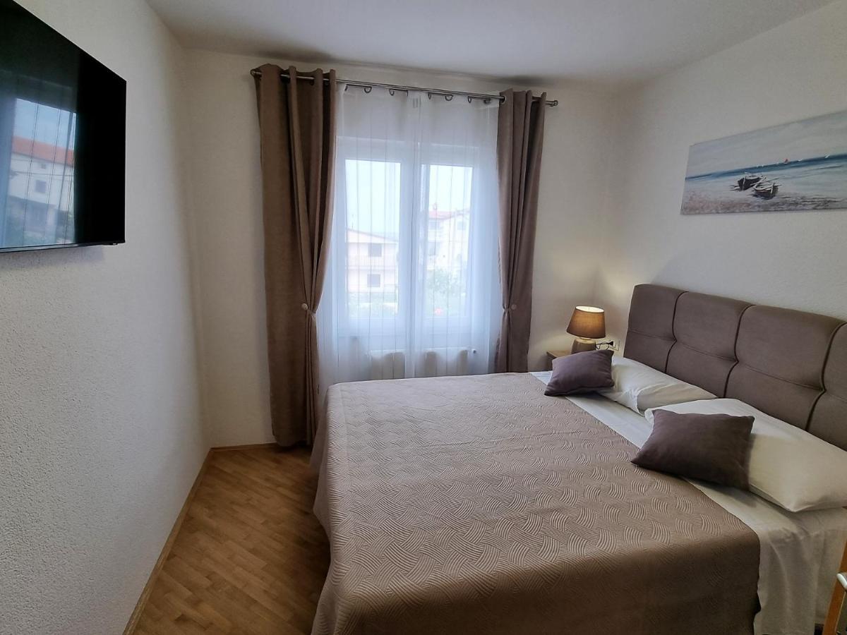 Apartments Valentina 乌马格 外观 照片